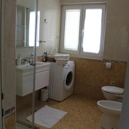 דירה Moela אומאג